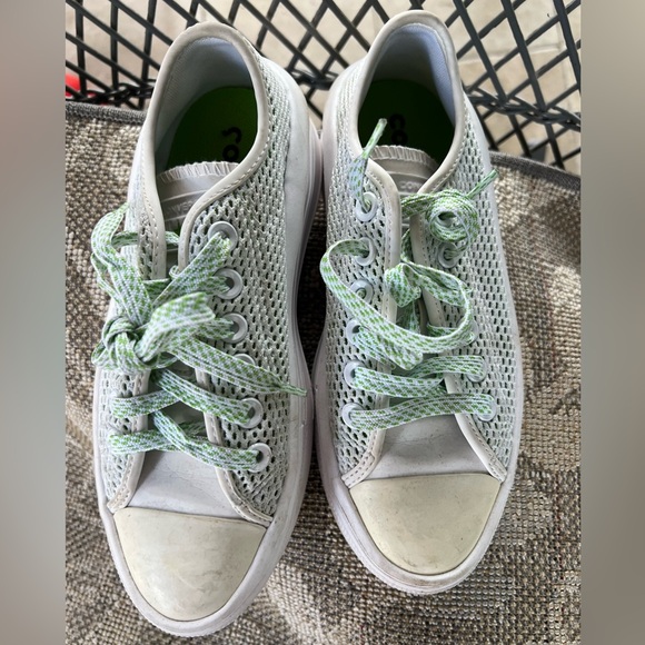 Converse size 5 women low top - Picture 5 of 7